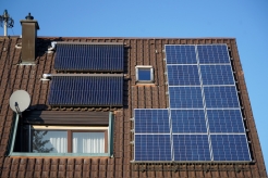 Solarthermie oder Photovoltaik: Welche Solaranlage soll es sein? 