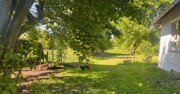 Foto eines Hauses mit Hühnerstall bei Bremen